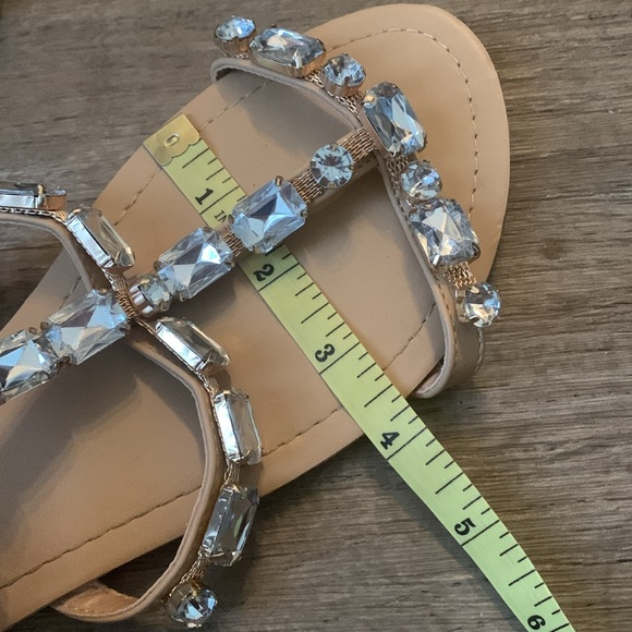 Shoedazzle Rhinestone Embellished Taupe Sandals GUC 9.5 - Picture 9 of 9